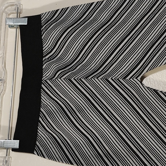 New Zara midi biker short black white strip size S_M - Picture 5 of 8